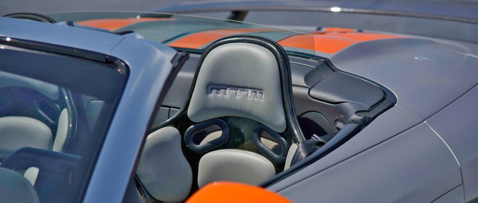 Eng anliegende Carbonschalen