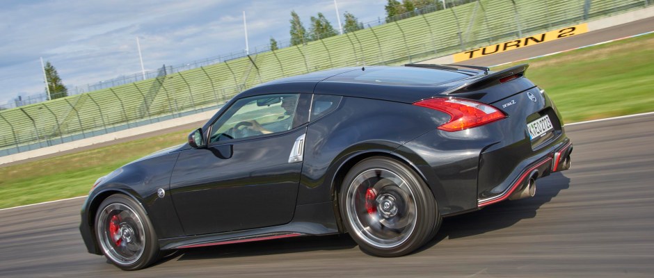 370Z NISMO on Track